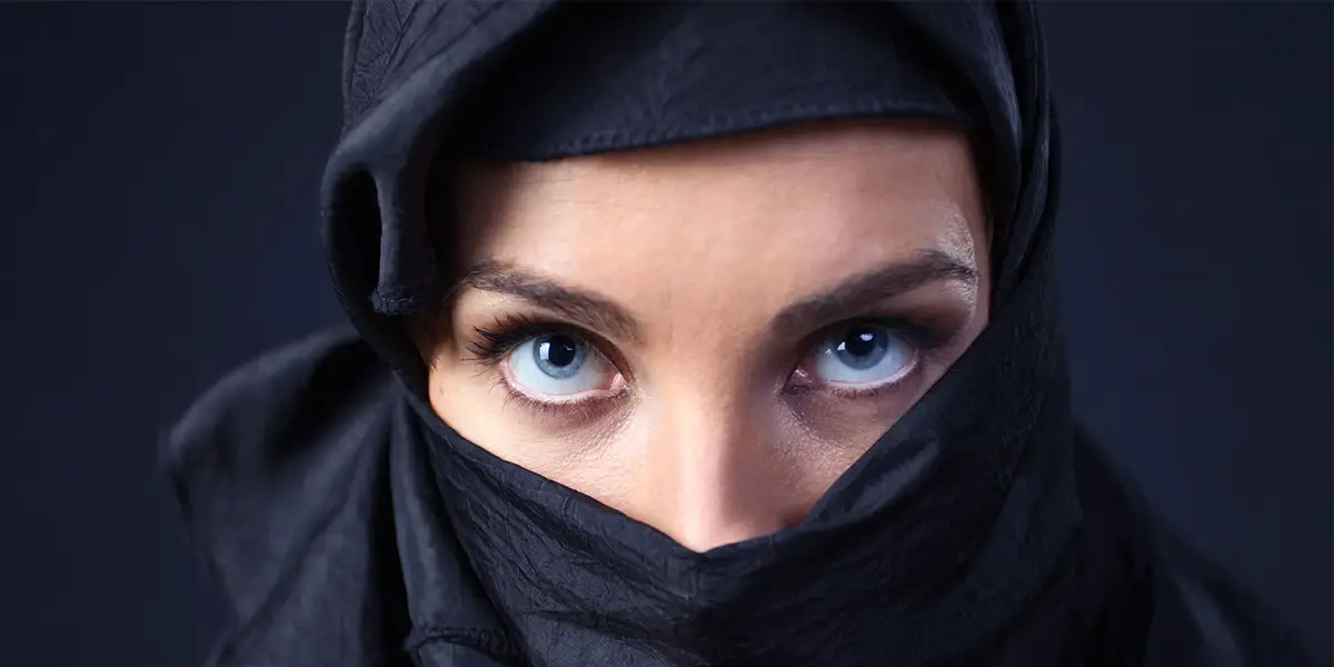 8 Things Women In Saudi Arabia Still Cannot Do Without Male Permission