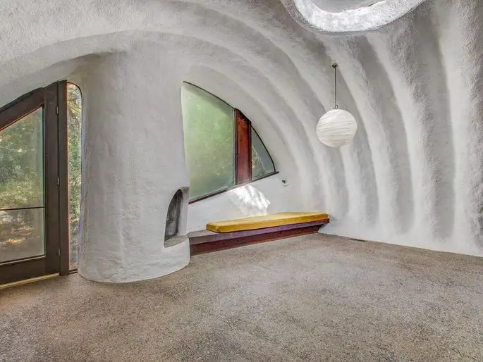 Unique Hobbit Home For Sale In Wisconsin- A Rare Treat For Eco-Buyers C8bb8fe5c3b75784fc1b7d73f5dd2982w-c0xd-w685_h860_q80