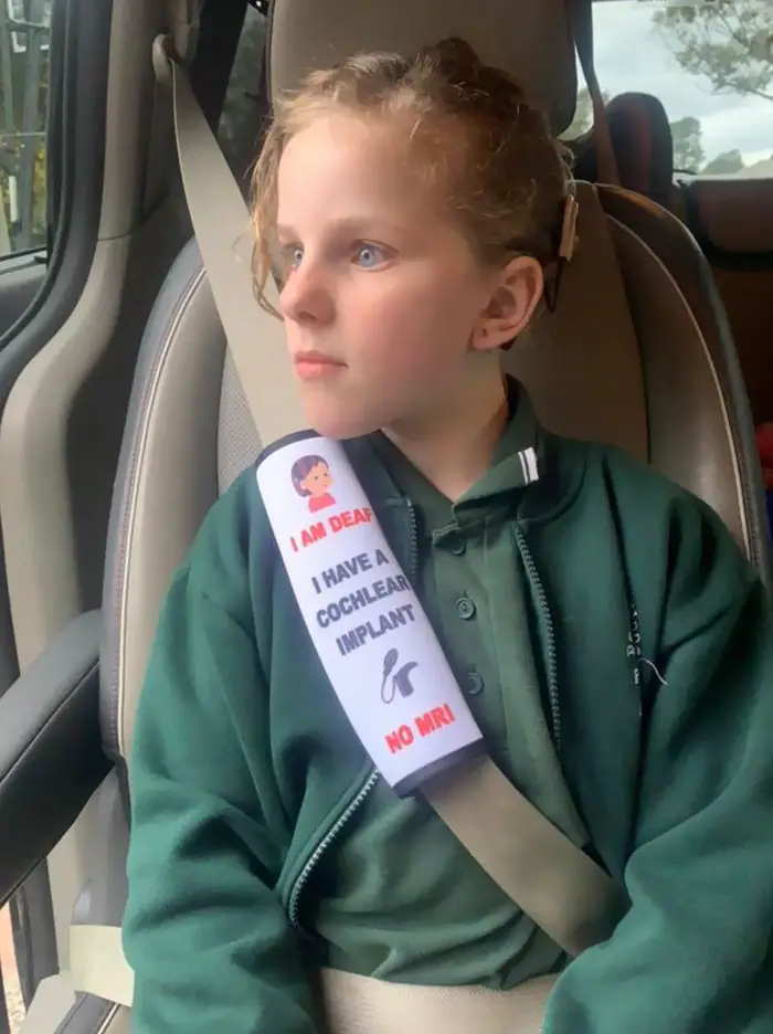 Mom Creates Seat Belt Covers To Warn Emergency Workers Of Children’s Health Issues Children-health-issues-emergency-seat-belt-covers-natalie-bell-2-5d07424d833a9__700