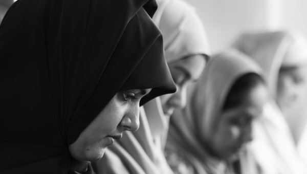 muslim women praying in tashahhud posture 2021 08 27 00 05 11 utc